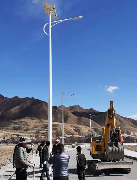 甘南碌曲10米康乐太阳能路灯项目