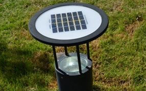 别墅庭院氛围营造:康乐草坪灯选型与布光技巧 别墅庭院氛围营造:康乐草坪灯选型与布光技巧