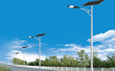 农村道路装康乐太阳能路灯选多大瓦数实测